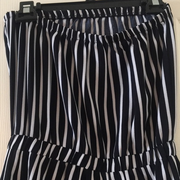 Beautiful navy blue and white pants suit romper - Picture 10 of 13